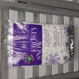 Frosty Snow Decorative Artificial Snow  | Original Buffalo Snow | 3.5 Quarts